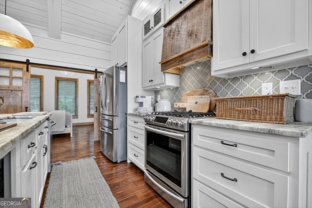 31 Haley Drive Cherry Log - 25