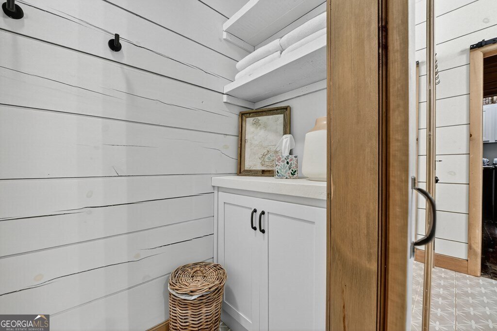 31 Haley Drive Cherry Log - 37