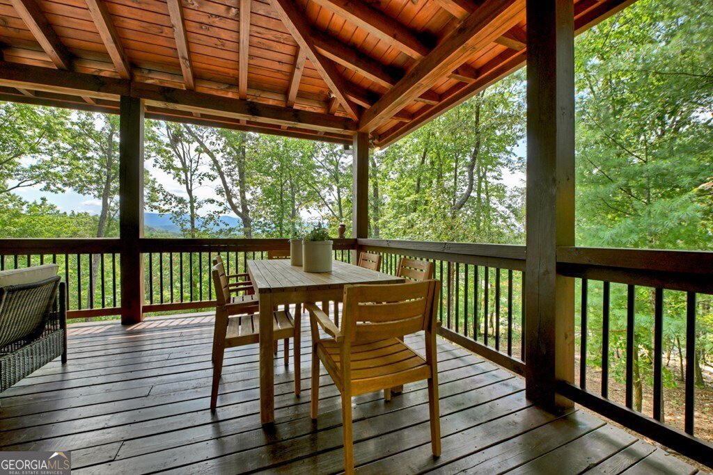 31 Haley Drive Cherry Log - 8