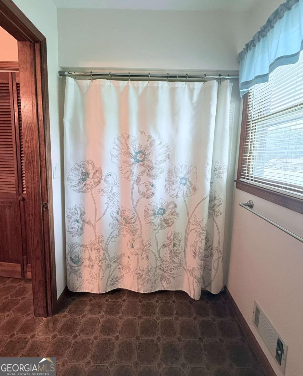 3415 Spot Road Cumming - 3