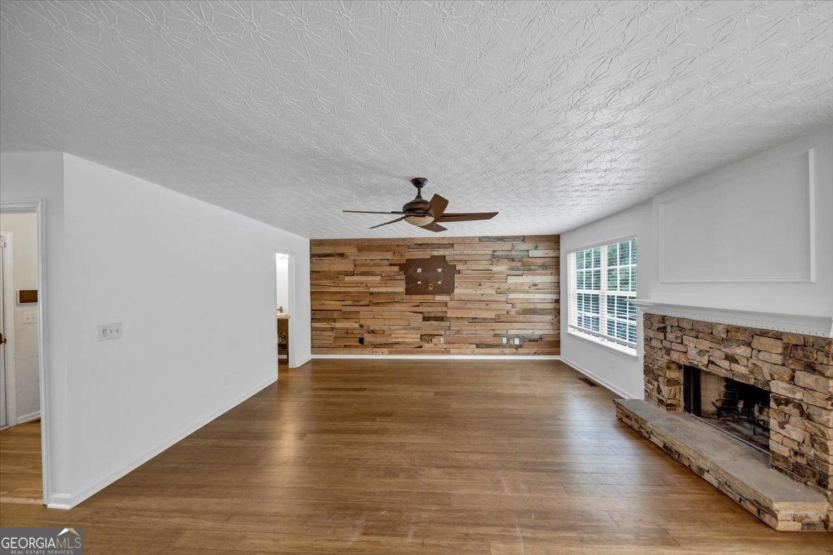 1387 HAYNES MEADOW Trail Grayson - 16