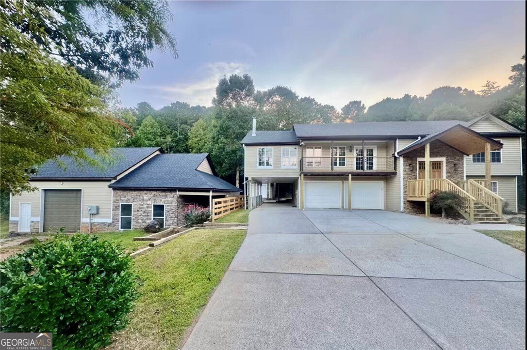 72 Country Creek Road White - 13
