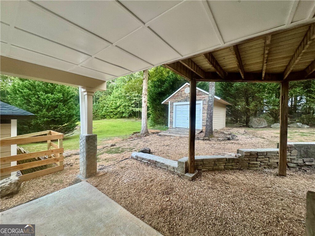 72 Country Creek Road White - 14