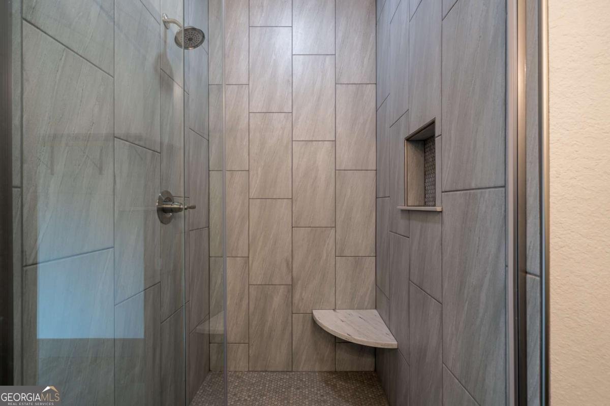 185 Country Road Talking Rock - 18