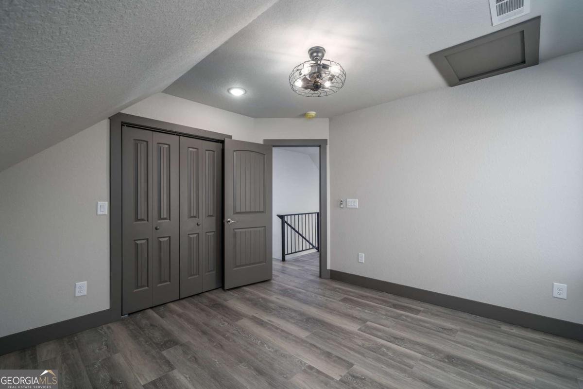 185 Country Road Talking Rock - 21