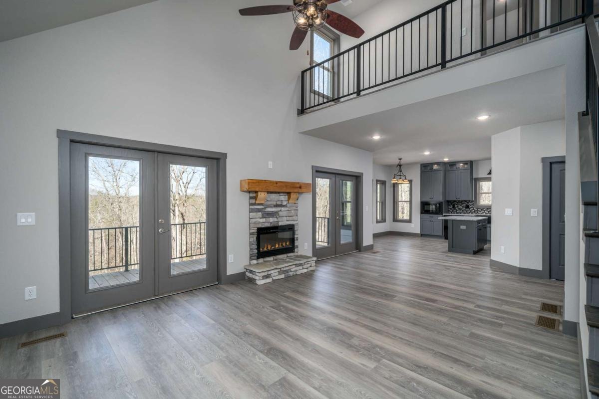 185 Country Road Talking Rock - 3