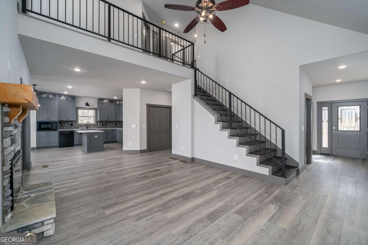 185 Country Road Talking Rock - 5