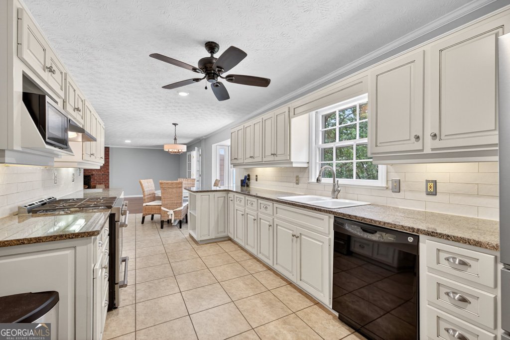 82 Cedar Bluff Winder - 24