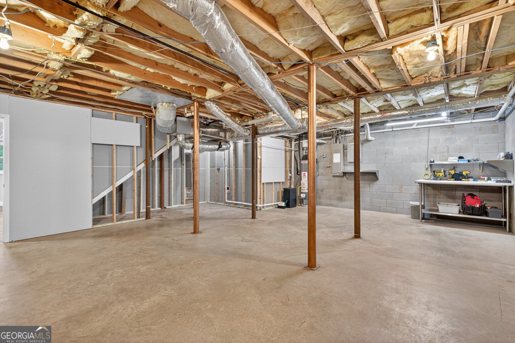 82 Cedar Bluff Winder - 46