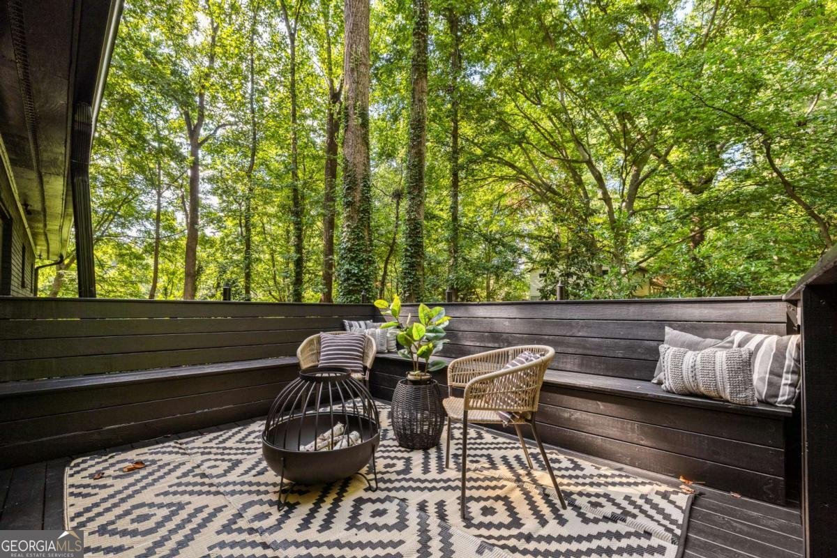 884 Vistavia Circle Decatur - 13