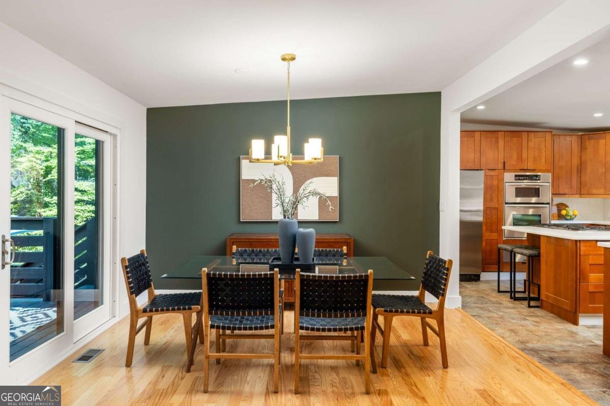 884 Vistavia Circle Decatur - 23