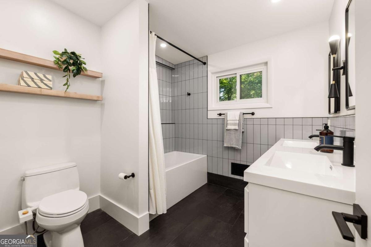 884 Vistavia Circle Decatur - 30
