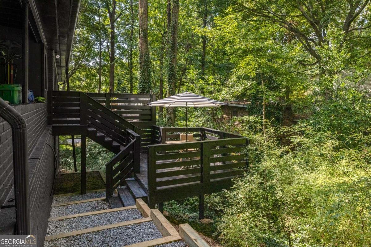 884 Vistavia Circle Decatur - 47