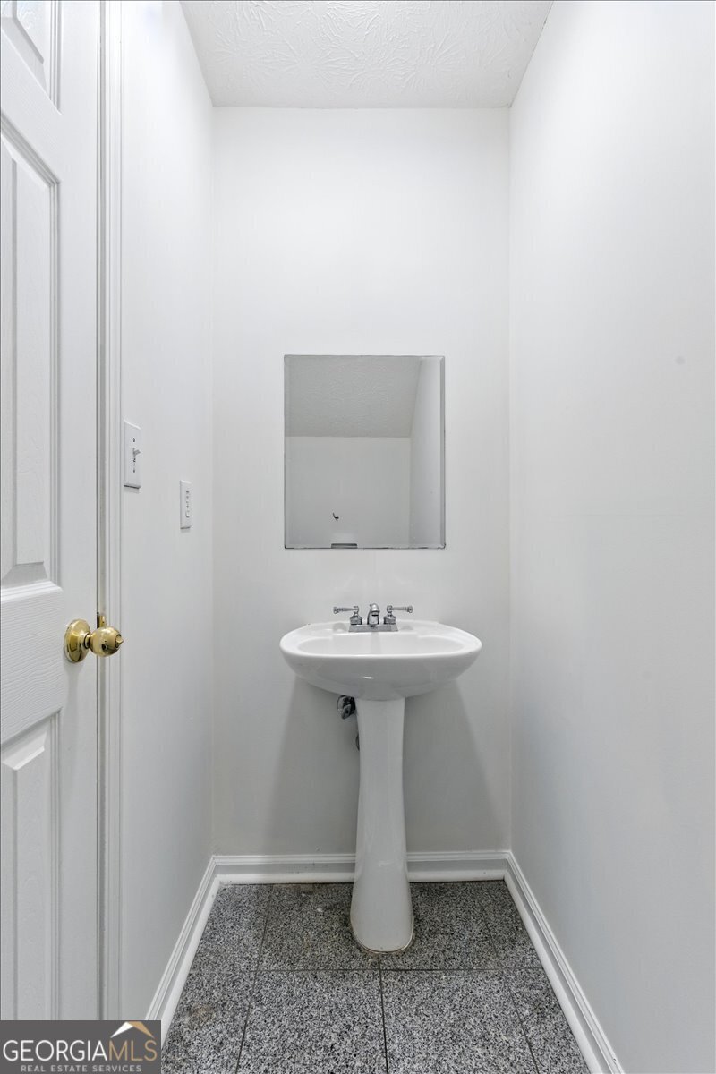 200 Kensington Trace Stockbridge - 18