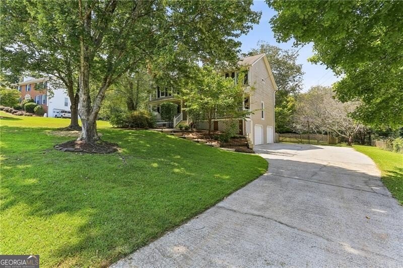 1375 Drakie Court Lilburn - 3