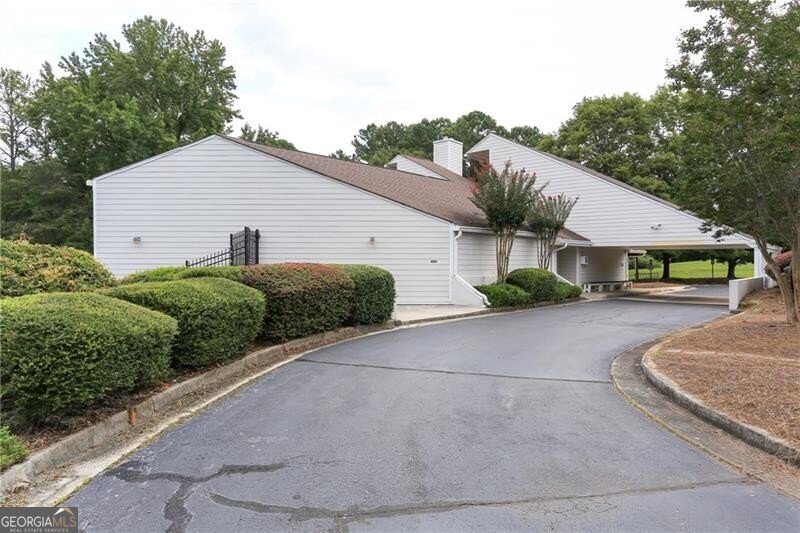 1375 Drakie Court Lilburn - 4