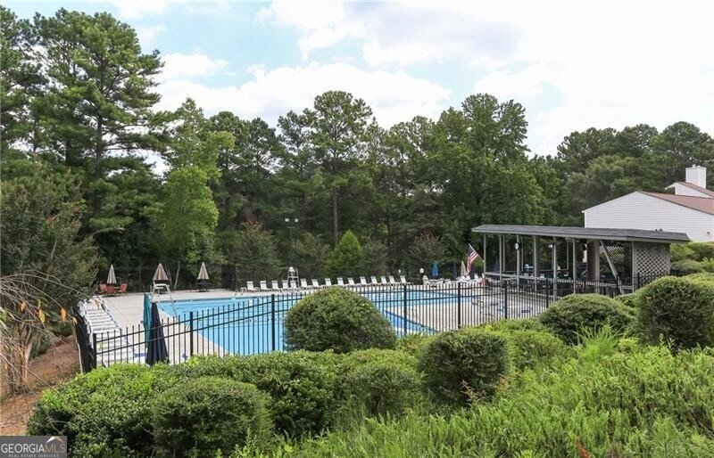 1375 Drakie Court Lilburn - 6