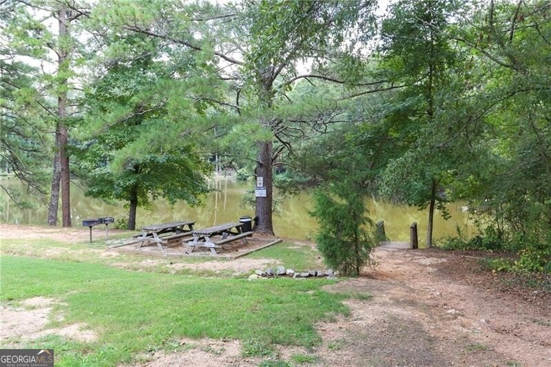 1375 Drakie Court Lilburn - 8