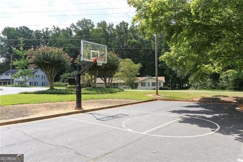 1375 Drakie Court Lilburn - 9