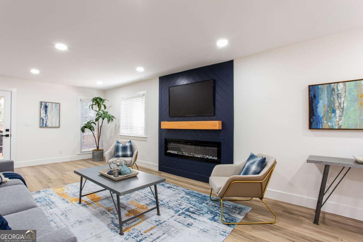 2867 Holly Oaks Drive Marietta - 7