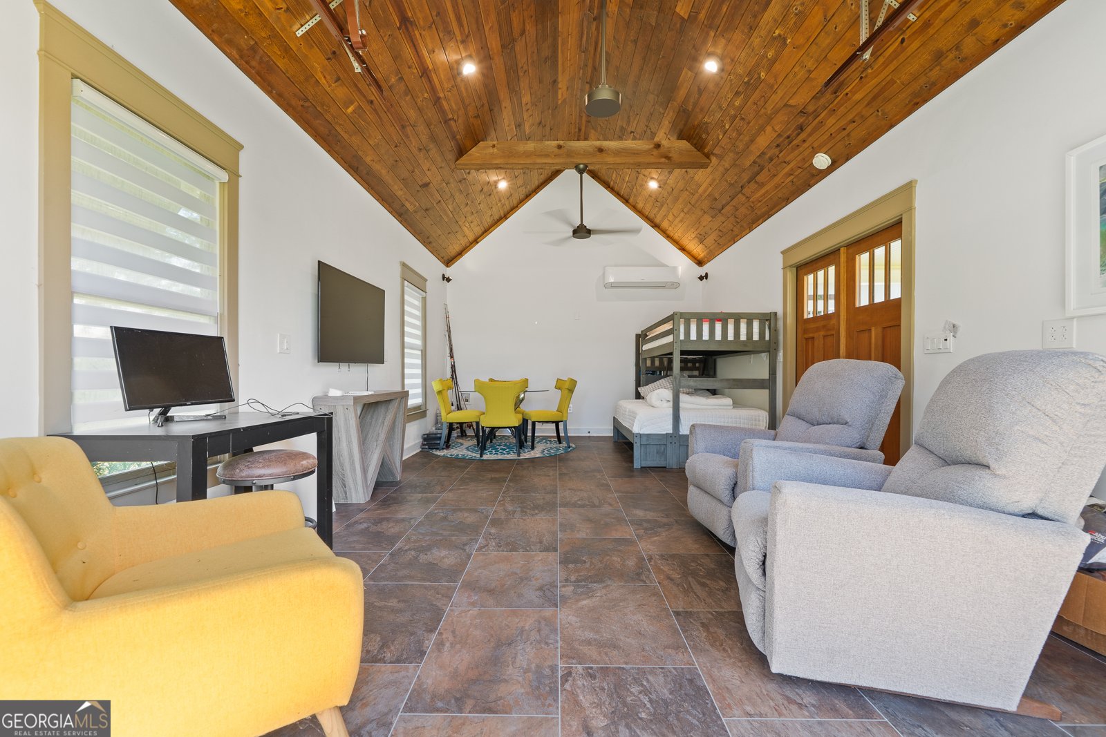 113 Island View Drive Milledgeville - 27