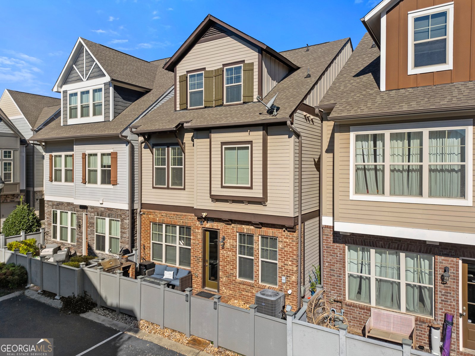 204 DELLWOOD Drive Smyrna - 38