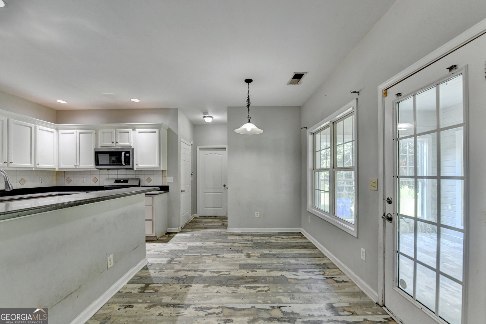 1136 MASON LEE Avenue Loganville - 11