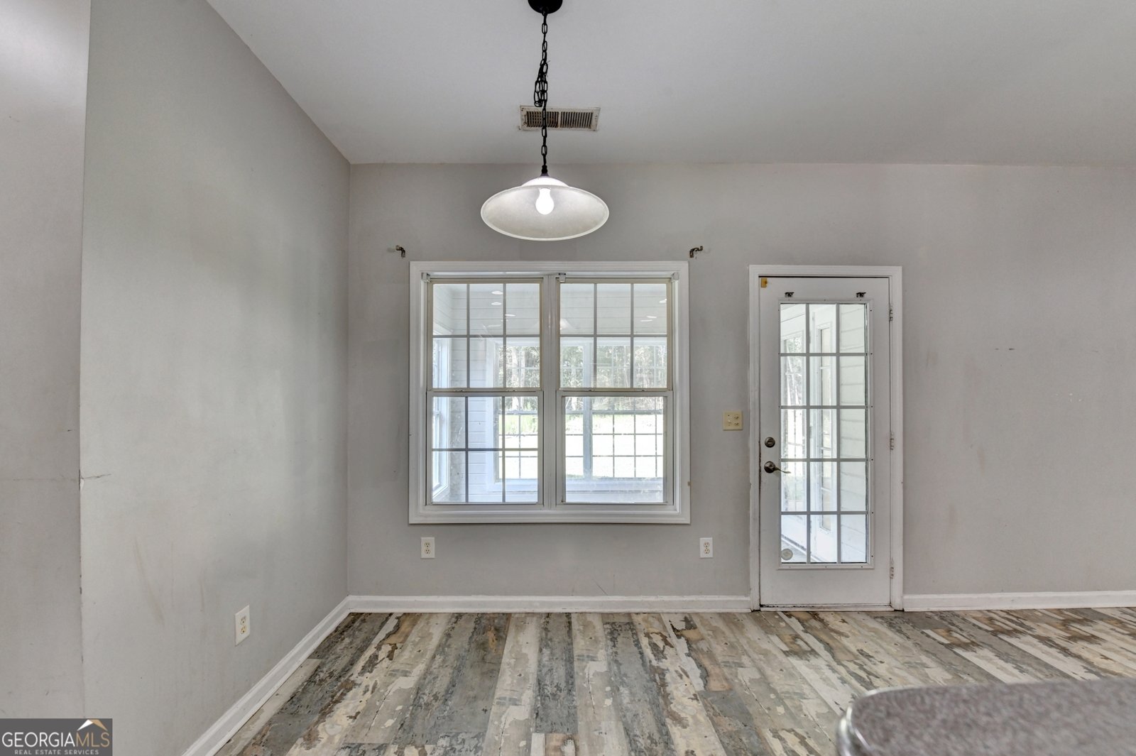 1136 MASON LEE Avenue Loganville - 18