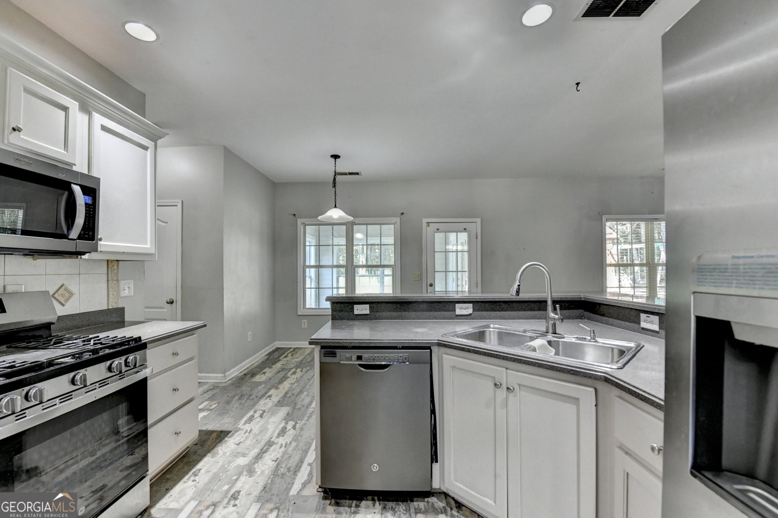 1136 MASON LEE Avenue Loganville - 20