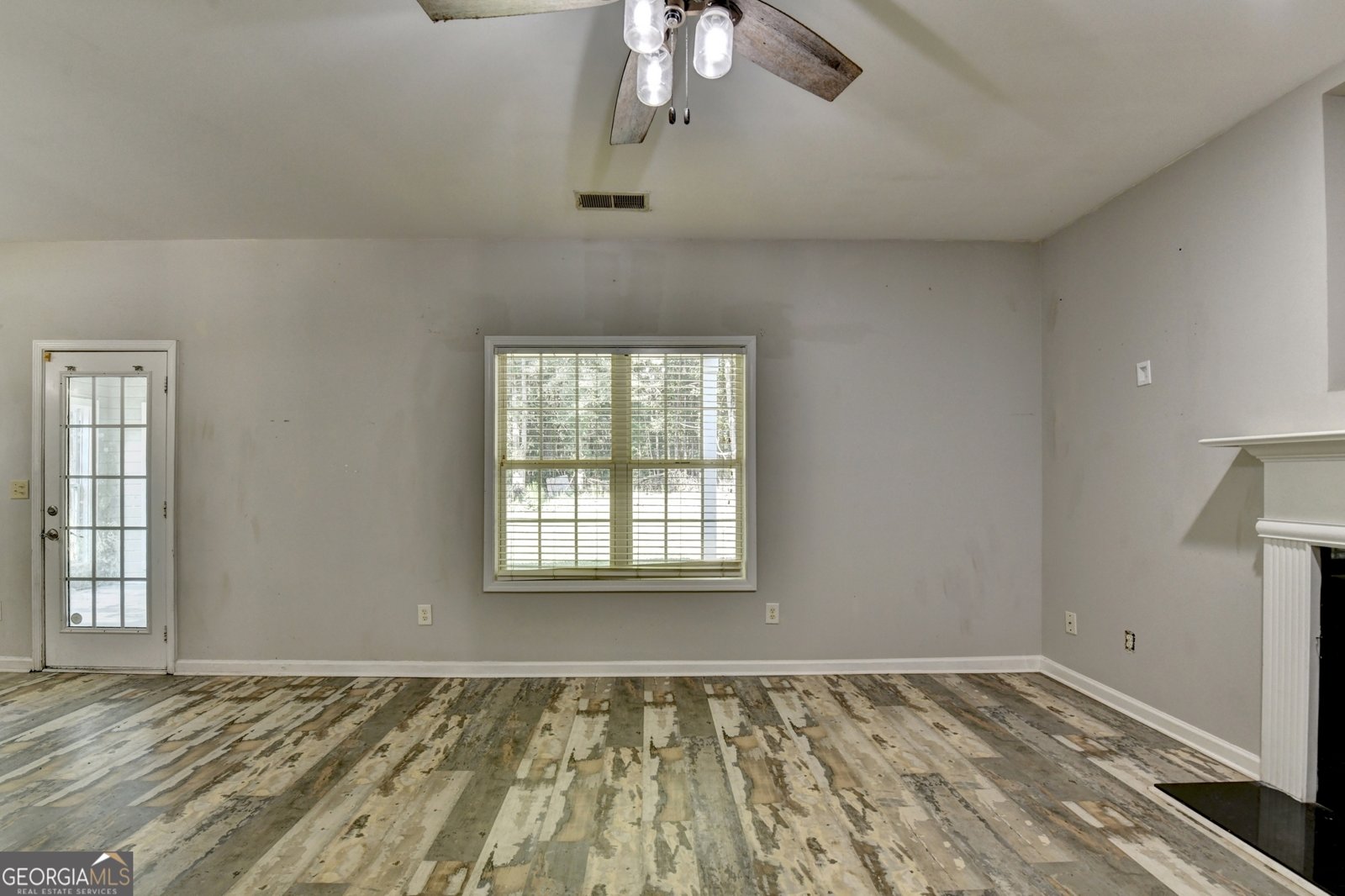 1136 MASON LEE Avenue Loganville - 23