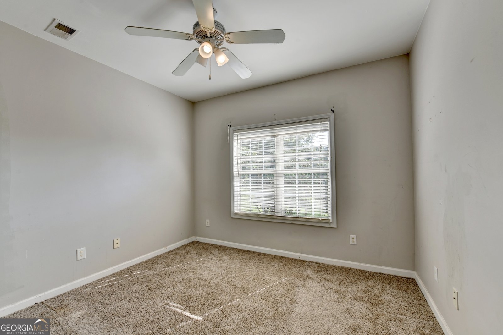 1136 MASON LEE Avenue Loganville - 27