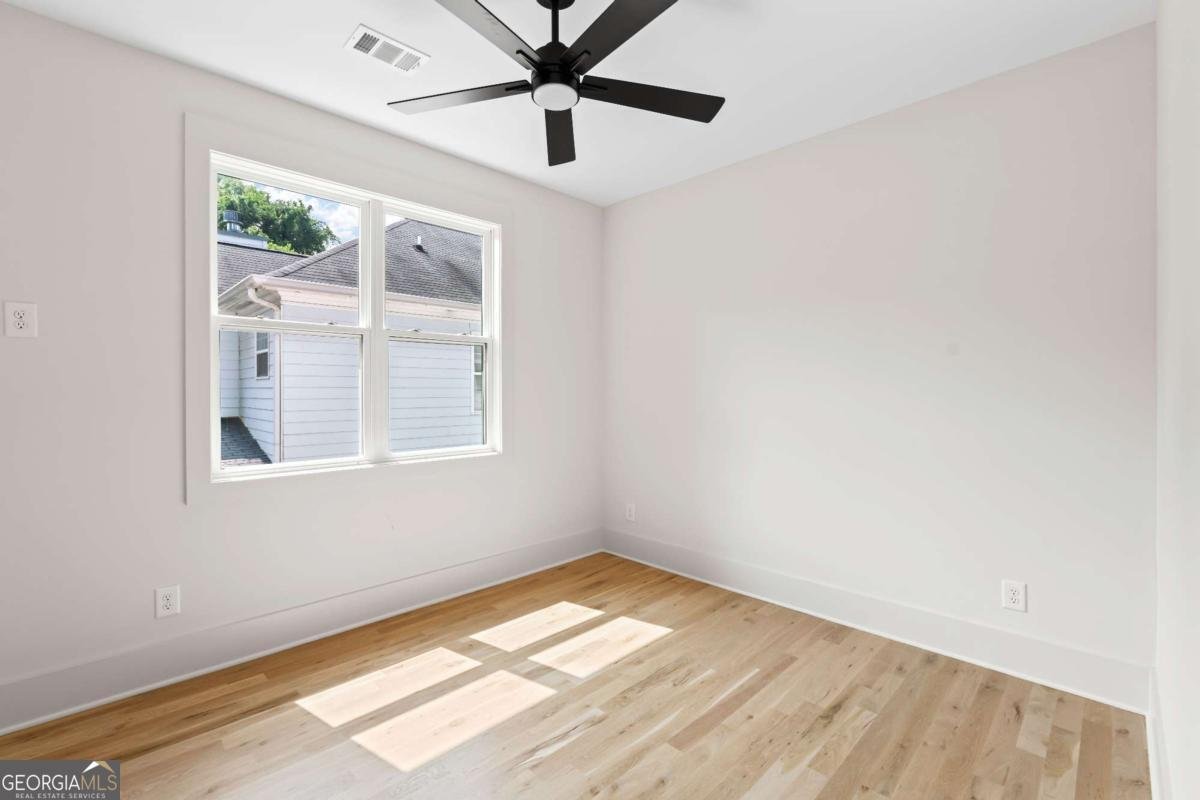 1238 Memorial Drive Atlanta - 24