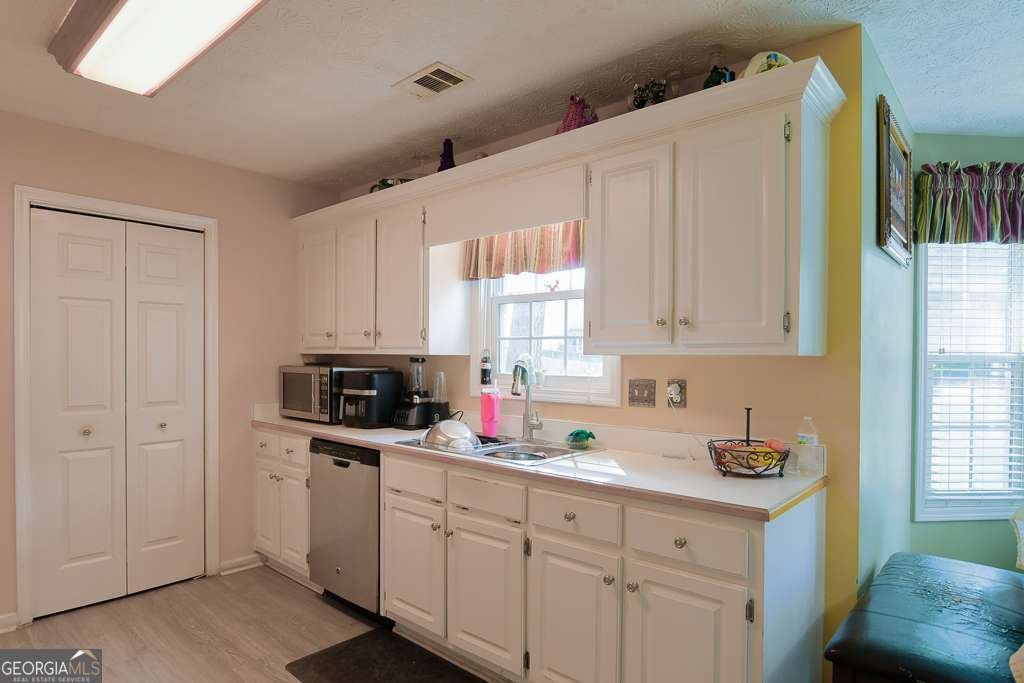 690 Springlake Road Lawrenceville - 16