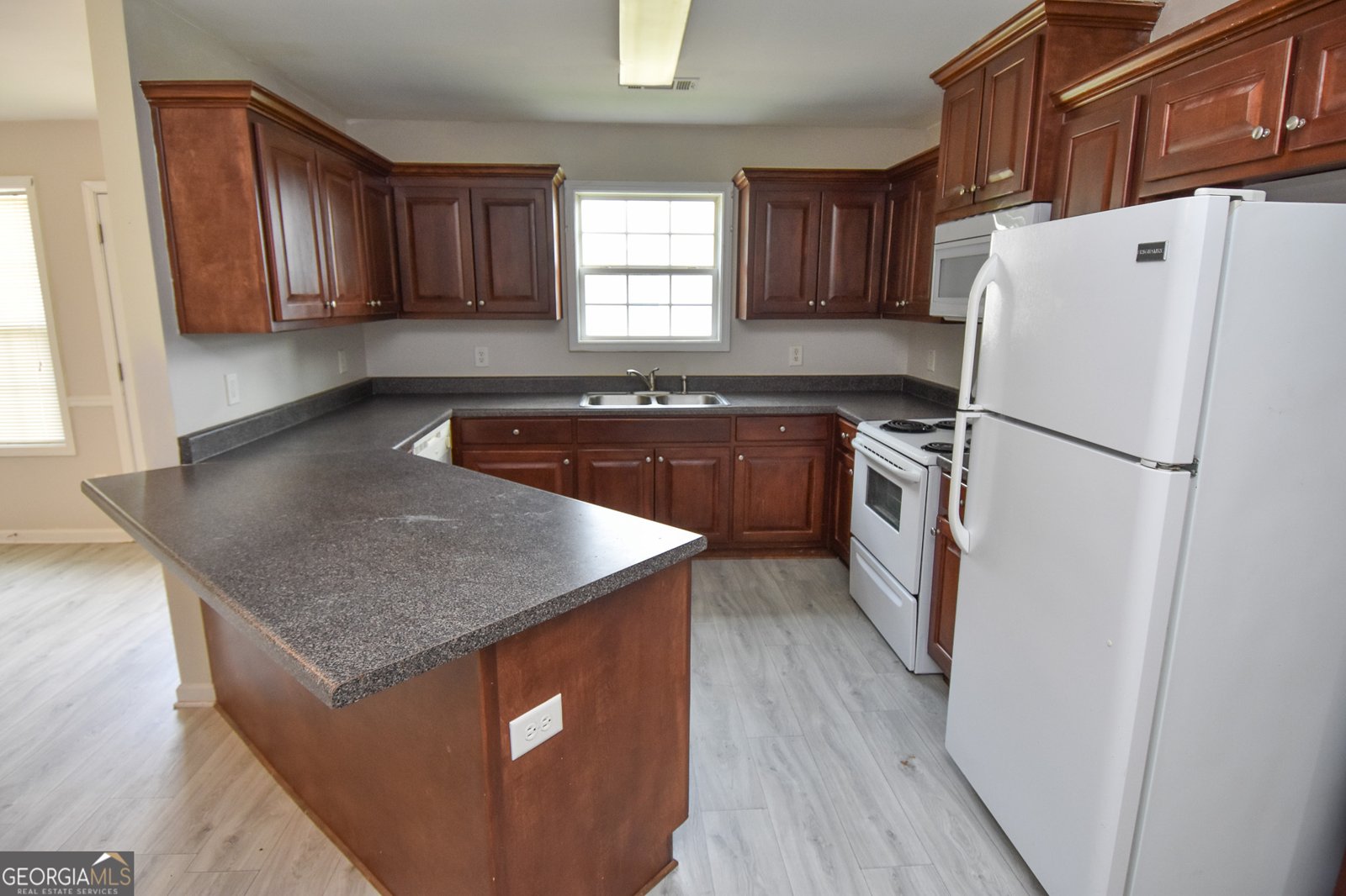 202 Northside Drive Barnesville - 11