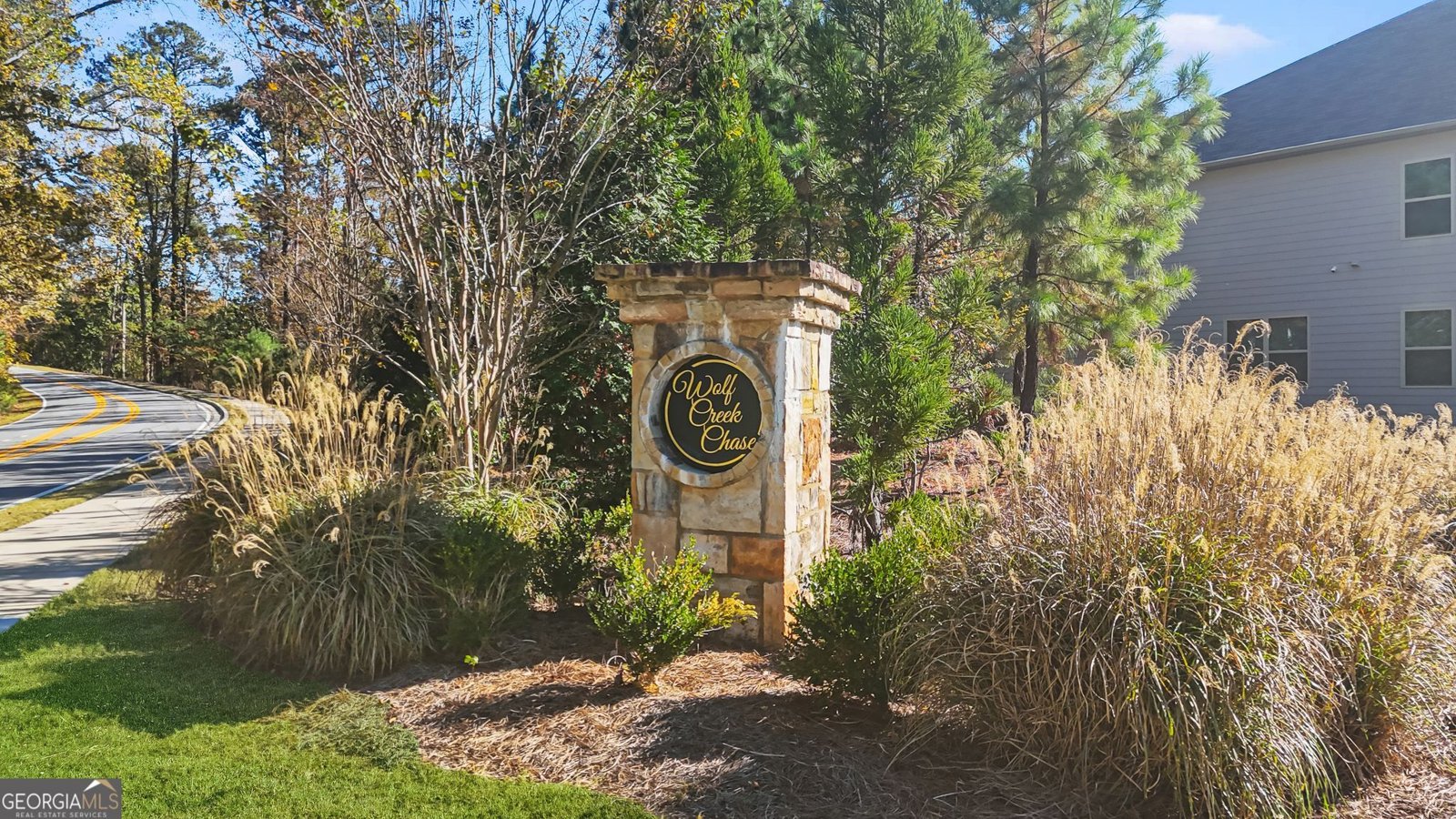 533 Wolf Pack Lane South Fulton - 32