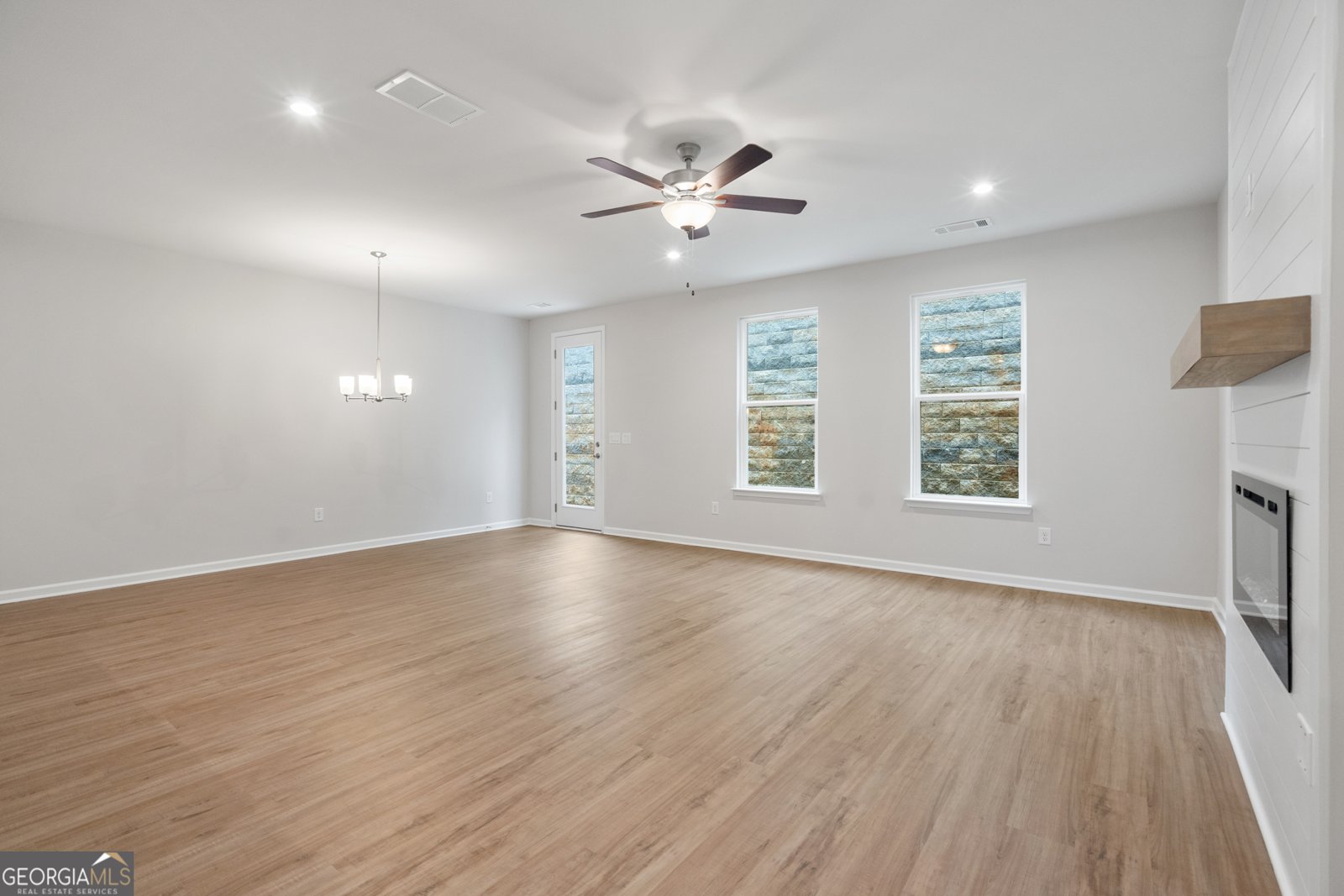 702 Smokey Quartz Way Kennesaw - 17