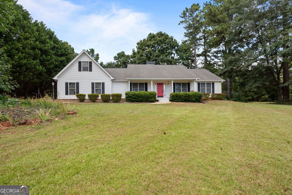 84 Hidden Lakes Court Newnan - 2