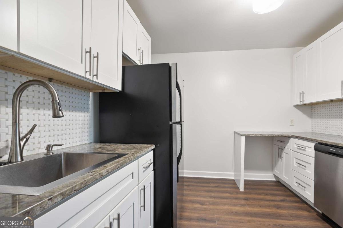 2097 Baker Road Atlanta - 14