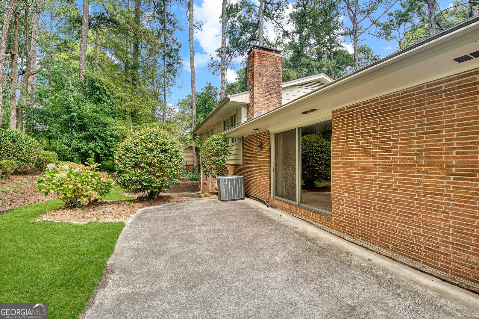2616 Hawthorne Drive Atlanta - 35