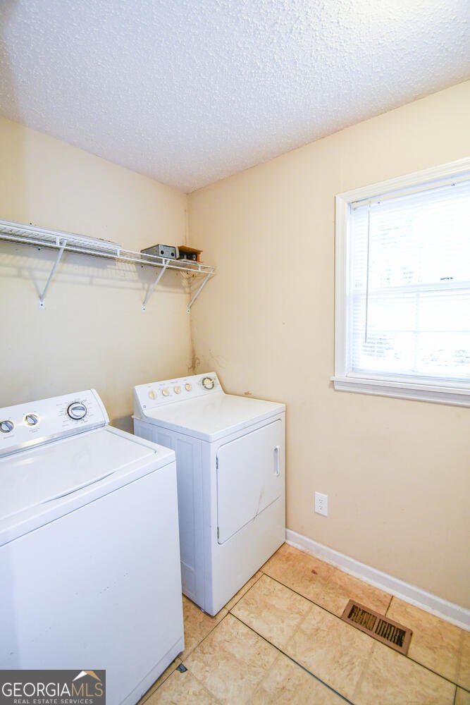 4850 Forest Boulevard Gainesville - 27