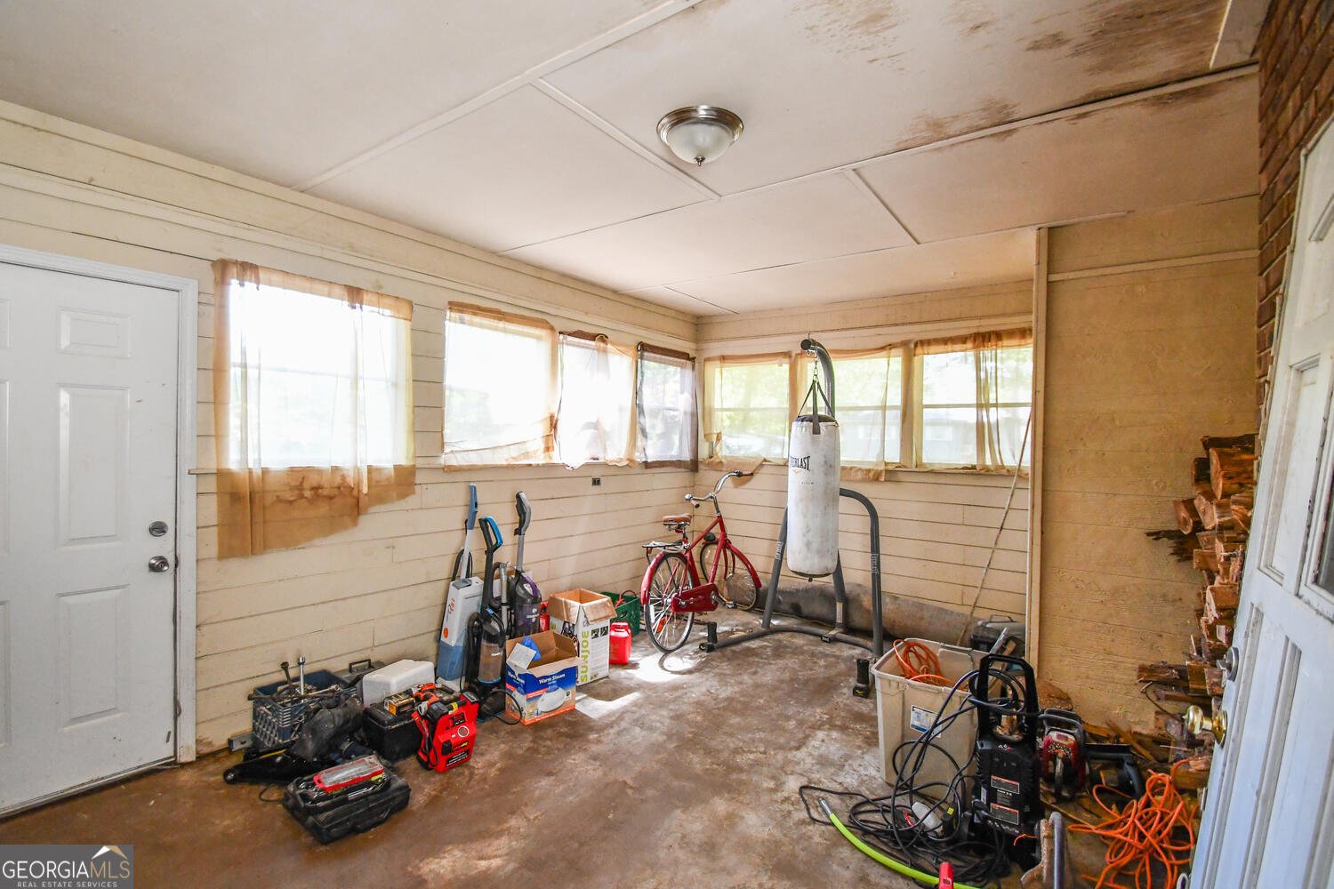 4850 Forest Boulevard Gainesville - 44