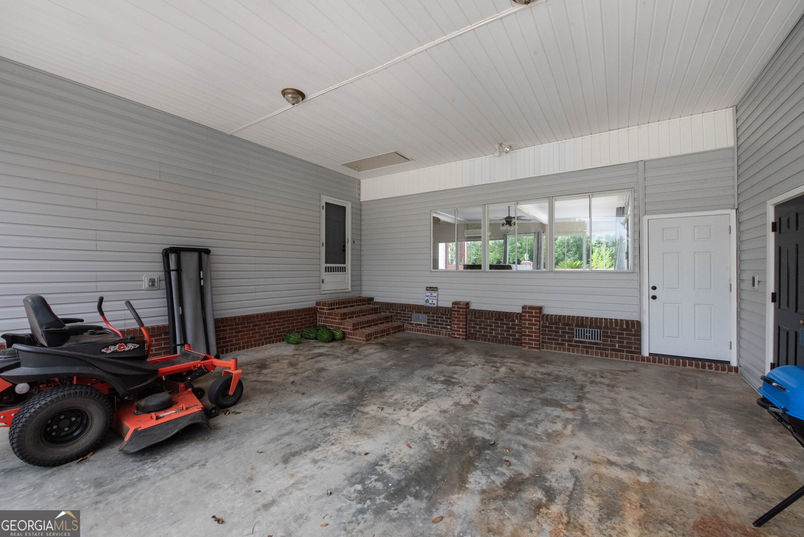 8715 Hwy 41 Vienna - 32