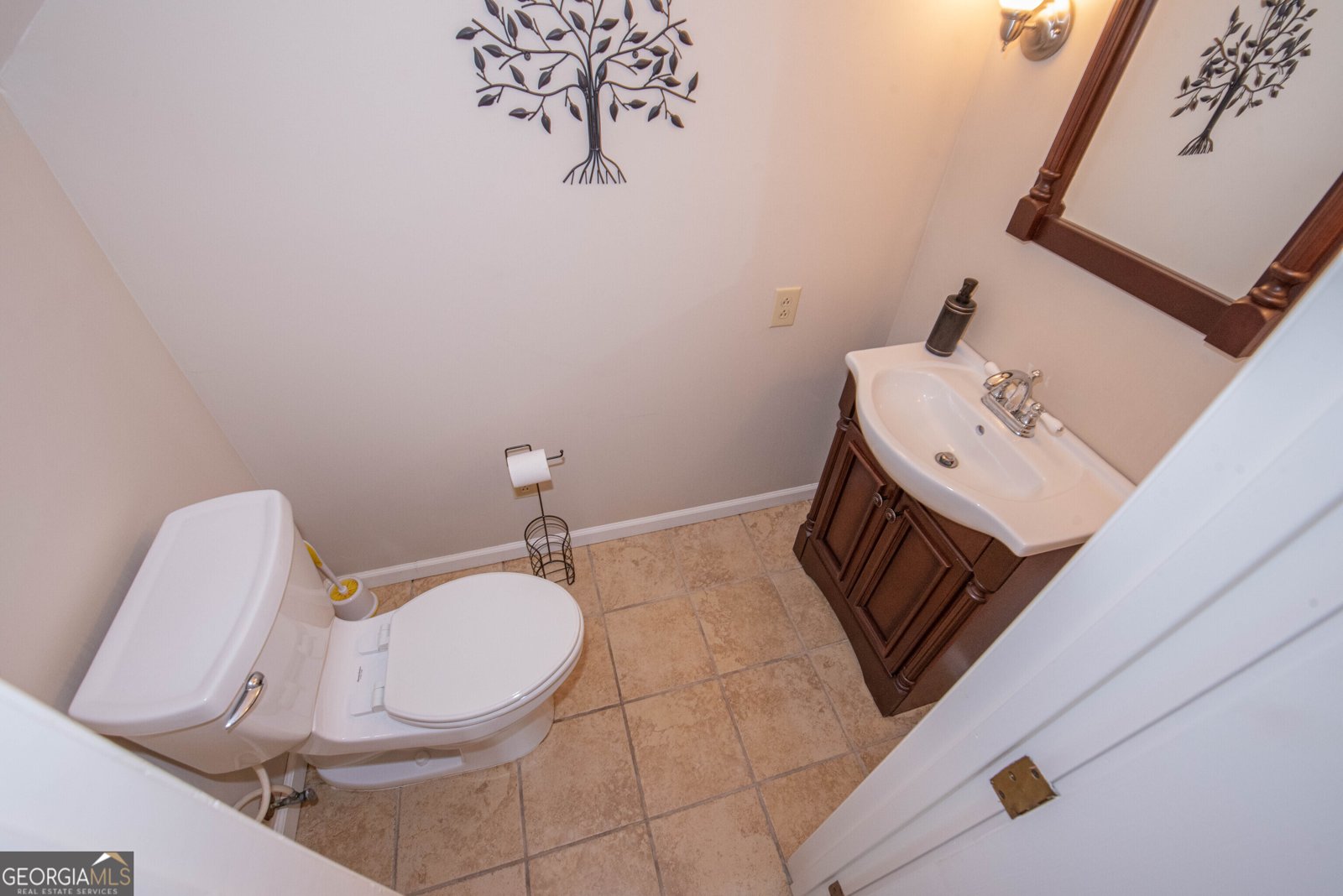 8715 Hwy 41 Vienna - 48