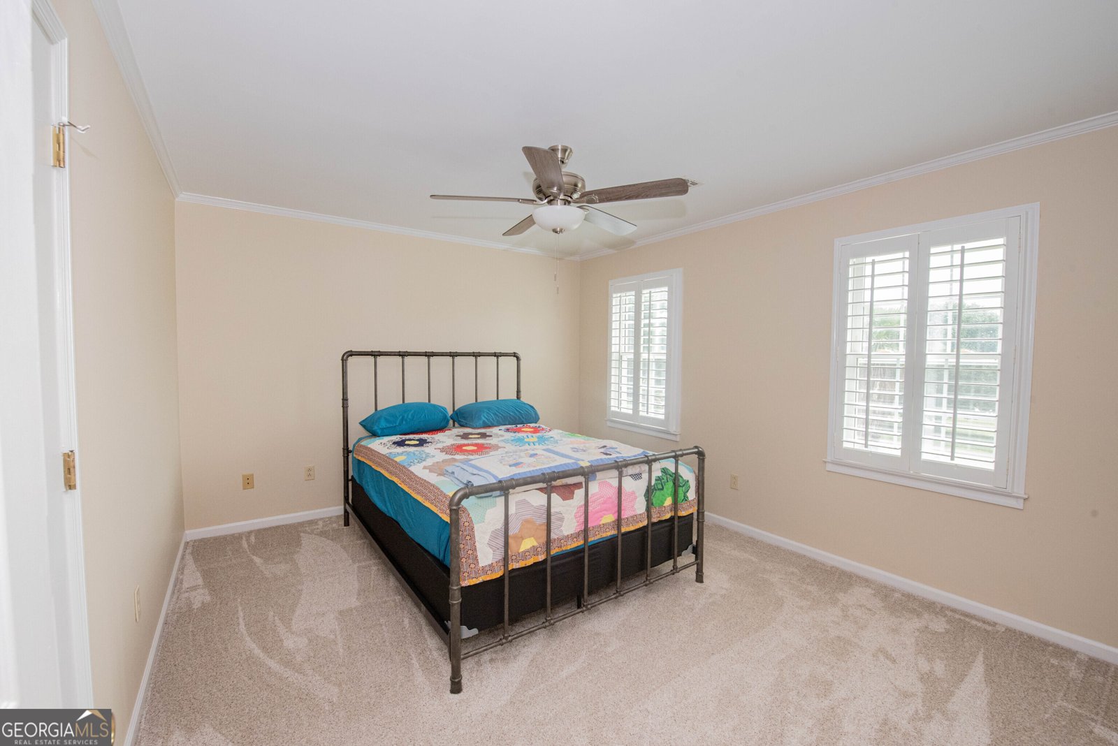 8715 Hwy 41 Vienna - 76