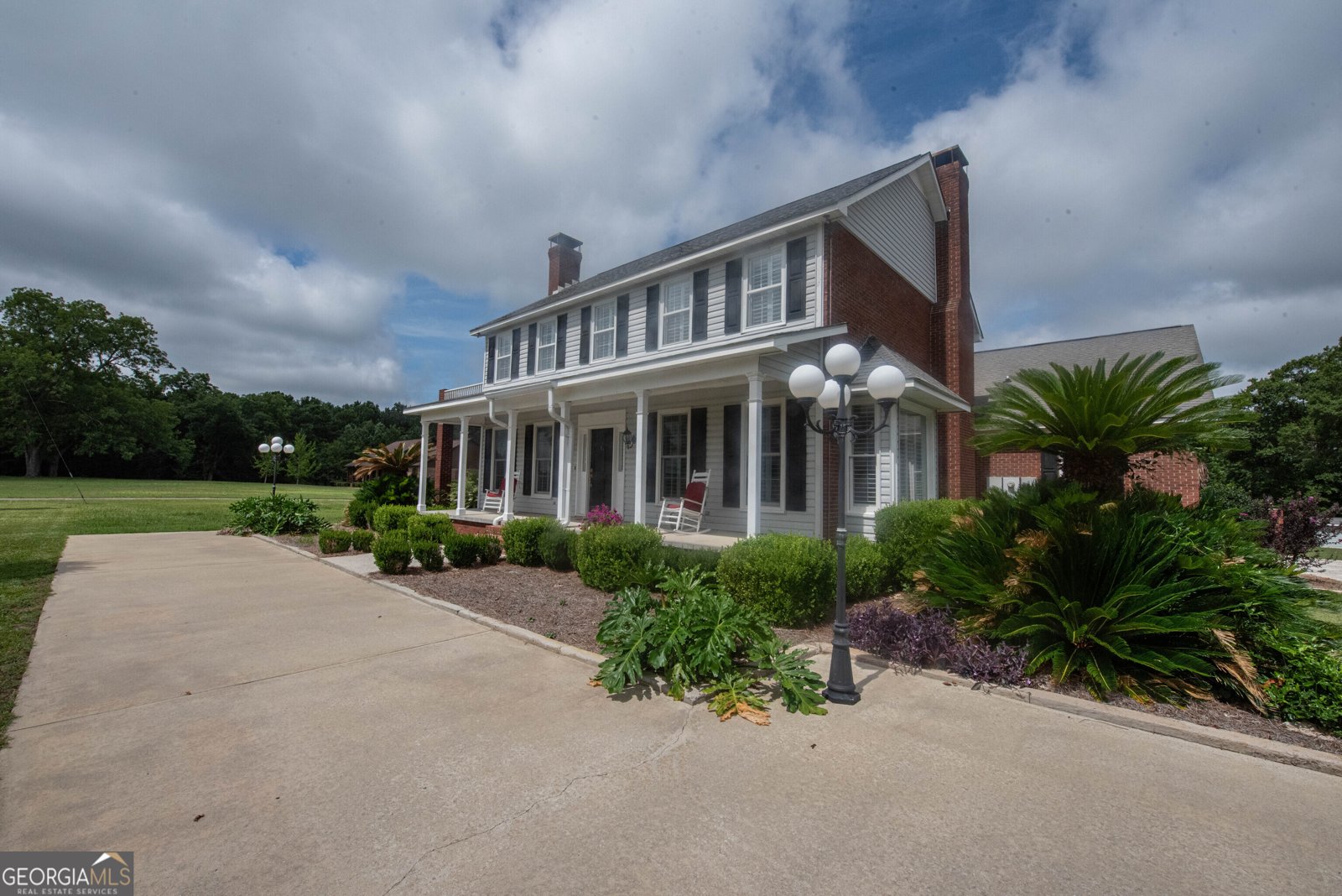 8715 Hwy 41 Vienna - 85