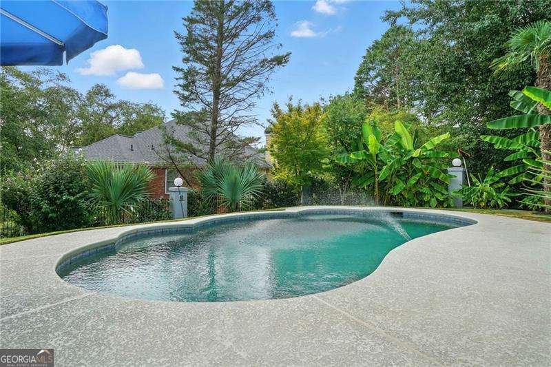 4513 Chattahoochee Way Marietta - 56
