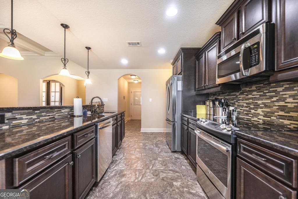 250 Hathersage Drive Kathleen - 13