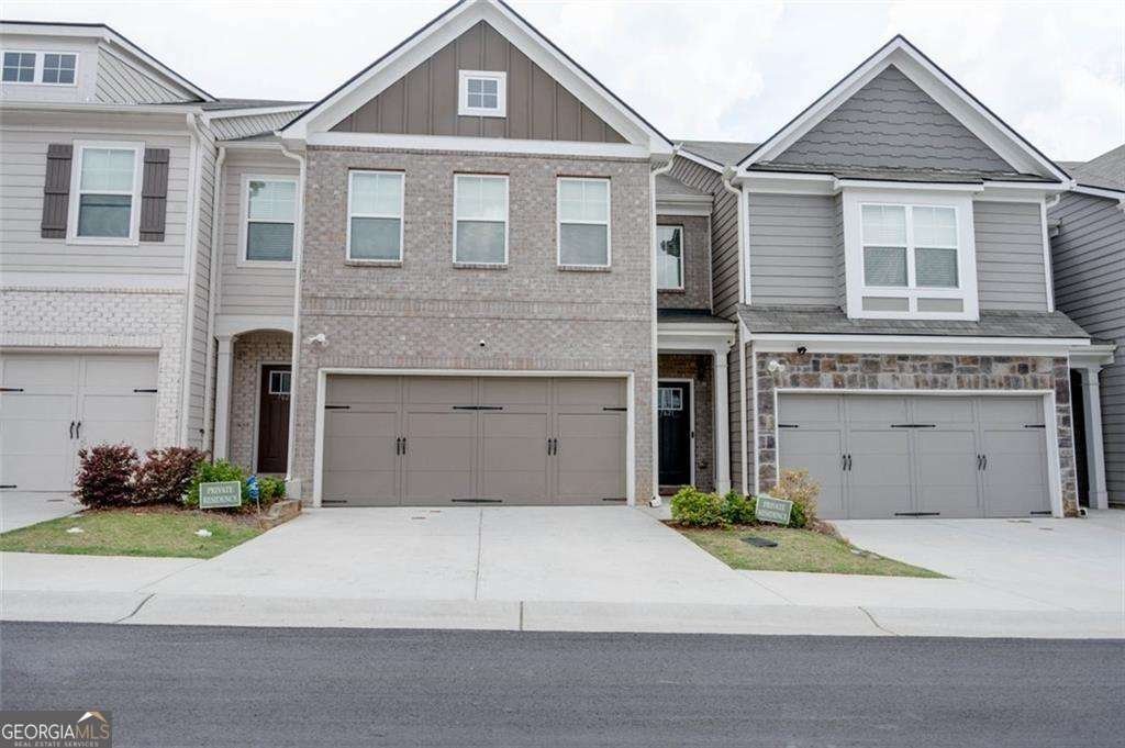 7621 Avalon Boulevard Fairburn - main photo