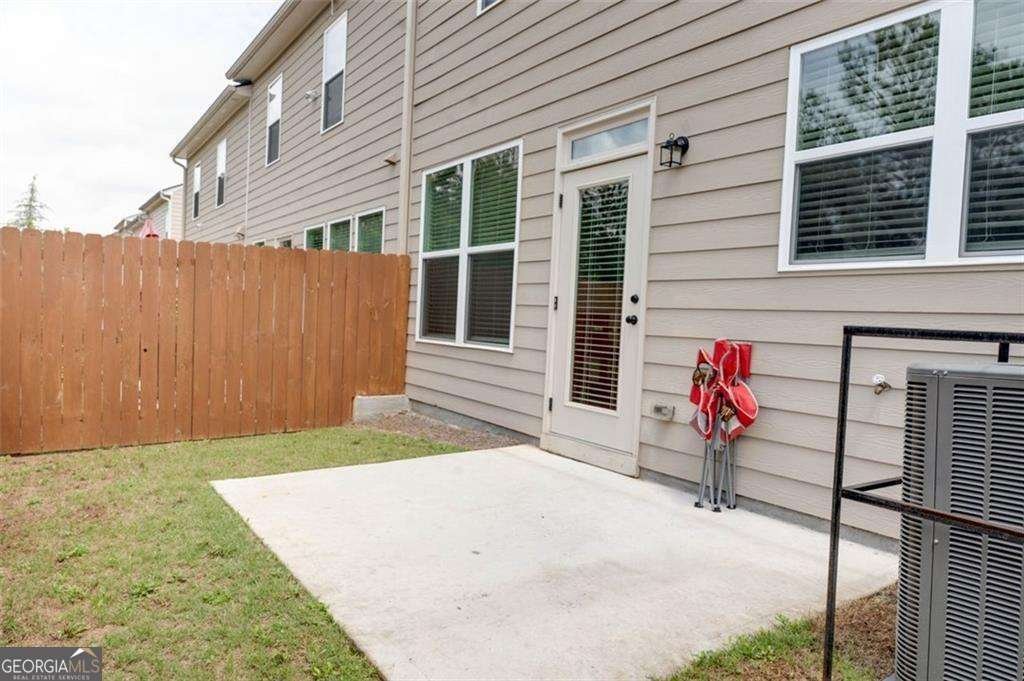 7621 Avalon Boulevard Fairburn - 24