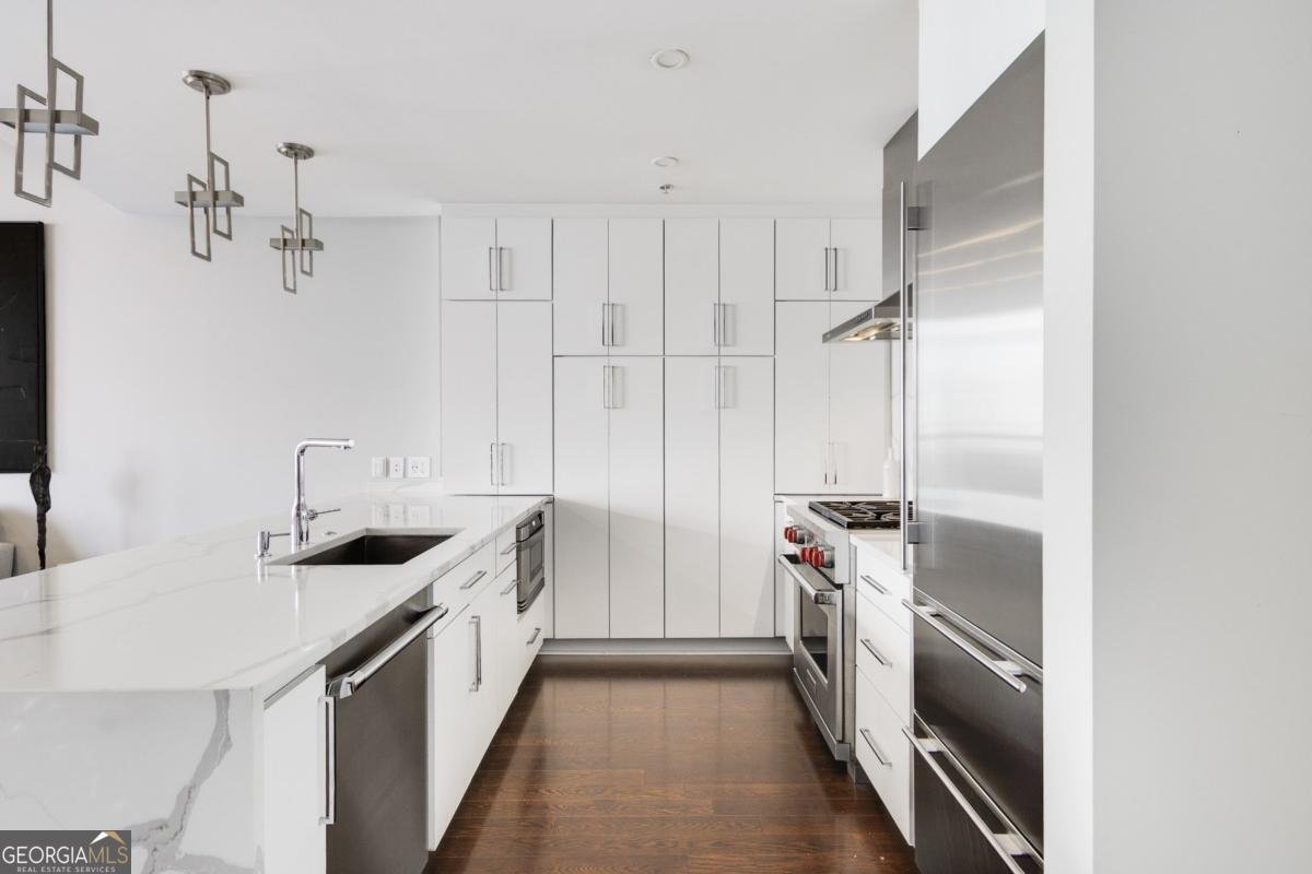 3325 Piedmont Road Atlanta - 15